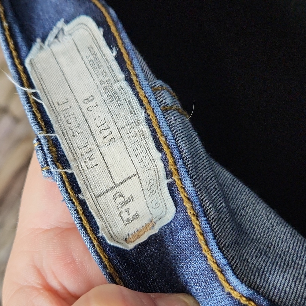Free People Distressed High-Rise Skinny Jeans - 28 - Picture 8 of 8